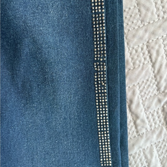 La Seta Jeans - Picture 3 of 4